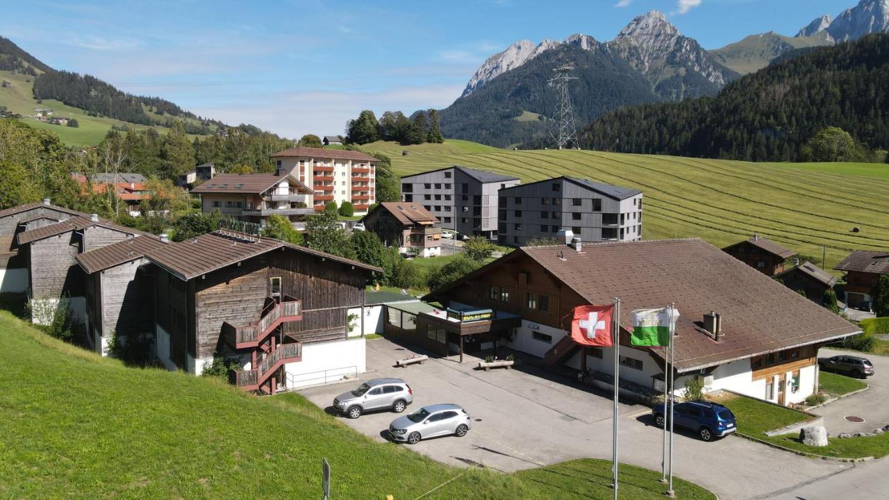 Hotel Roc Et Neige Chateau-d'Oex Exterior photo